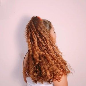 Meet your Posher, Daniela